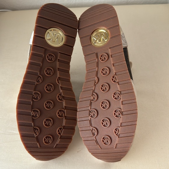 Michael Kors Maddy Two-Tone Logo Trainer. - Picture 2 of 4